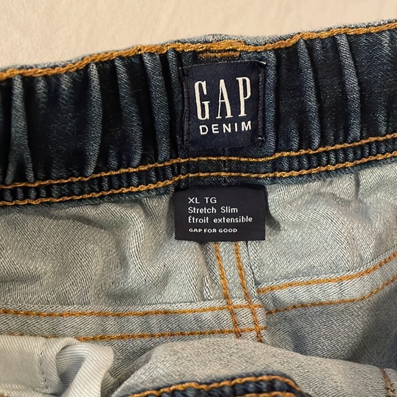 Gap Denim - Picture 2 of 3